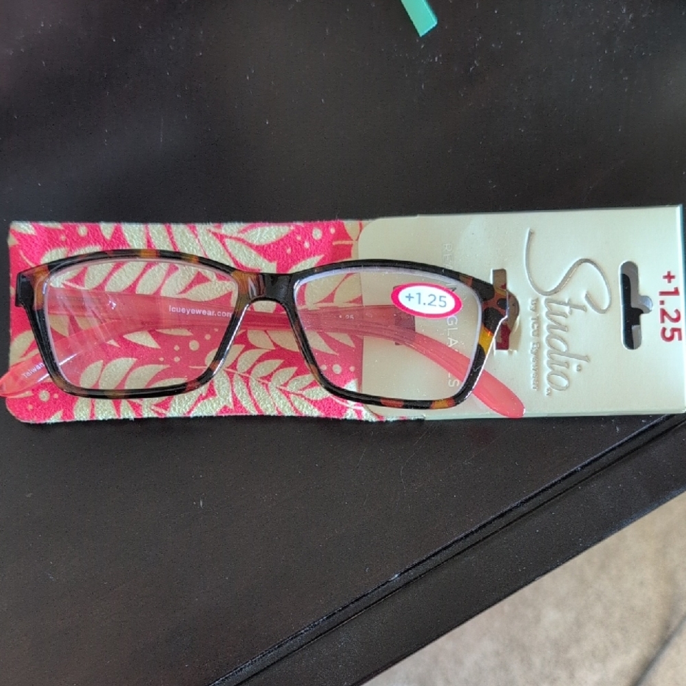 Studio Tortoise Shell Reading Glasses +1.25